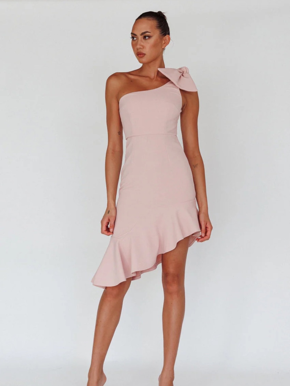 Selfie Leslie Tiffany Bow Dress in Blush